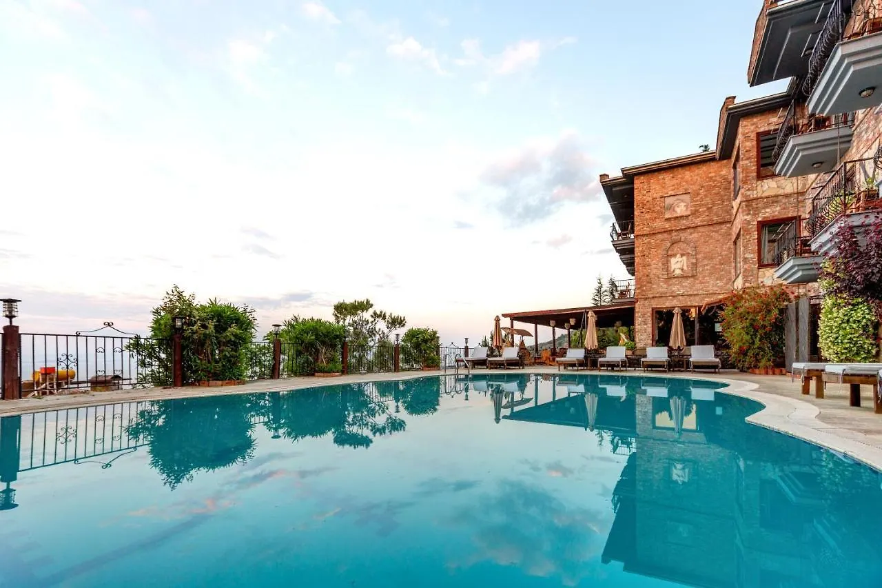 Papazlikhan Hotel Altınoluk