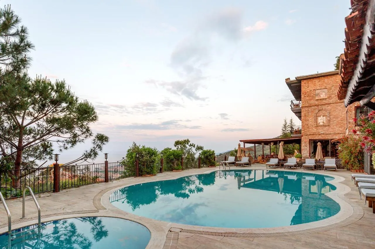 Papazlikhan Hotel Altınoluk