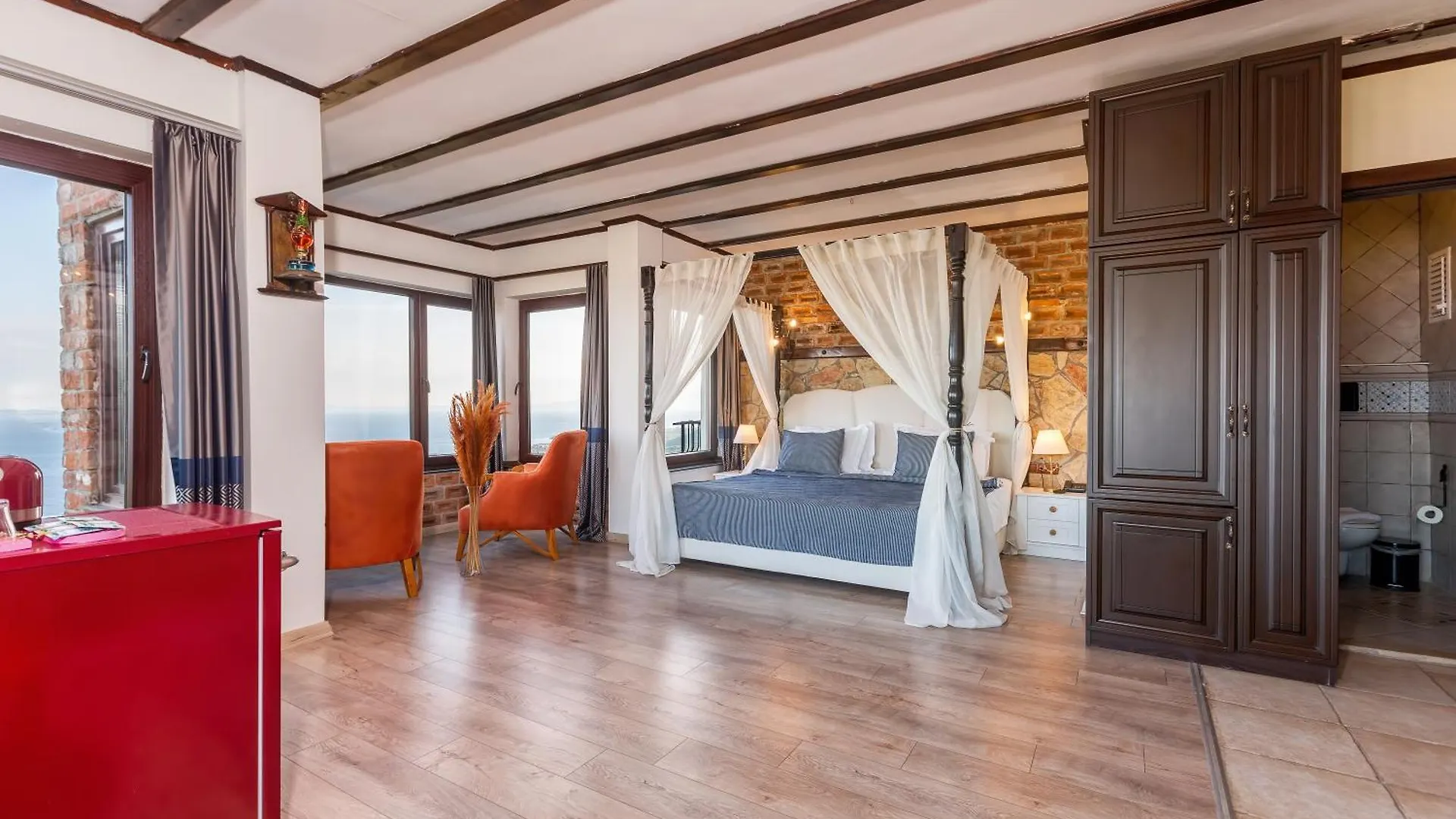 Papazlikhan Hotel Altınoluk