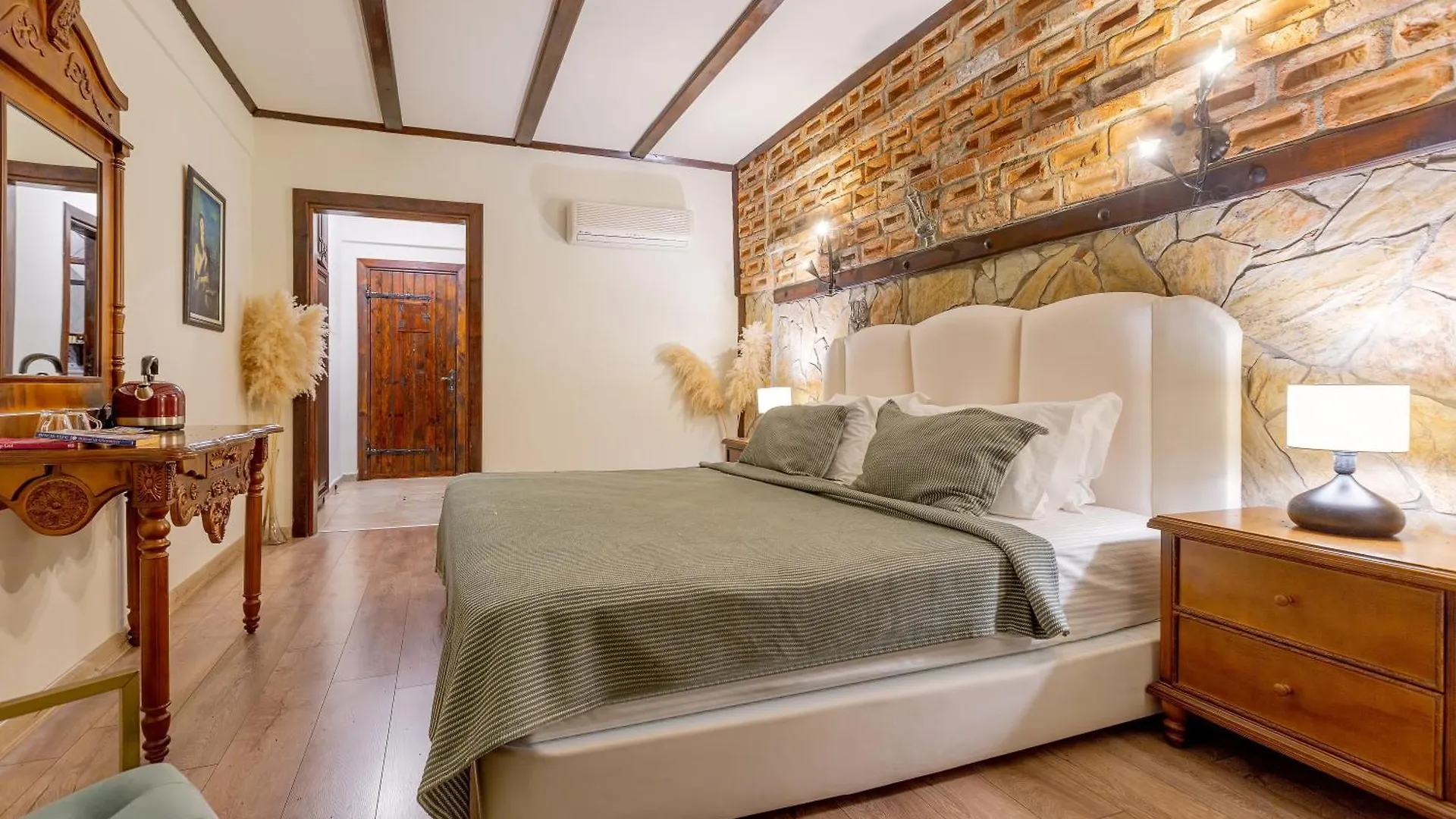 Papazlikhan Hotel Altınoluk Turkije