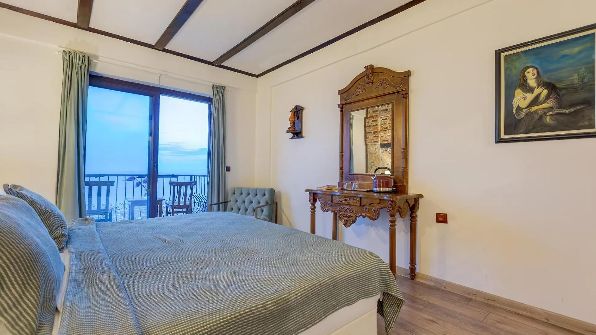 Papazlikhan Hotel Altınoluk
